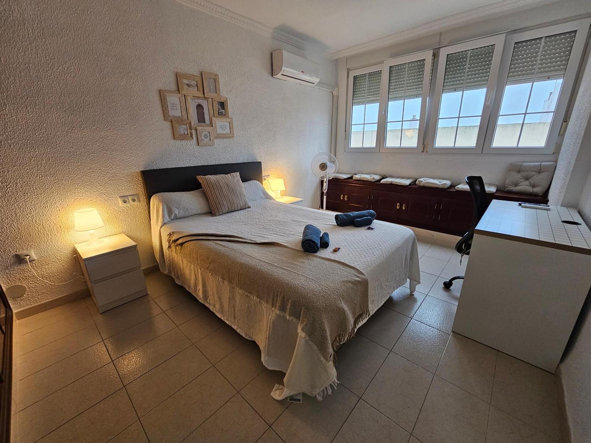 Apartamento Granja - A 5 Min De La Playa Кадис Екстериор снимка